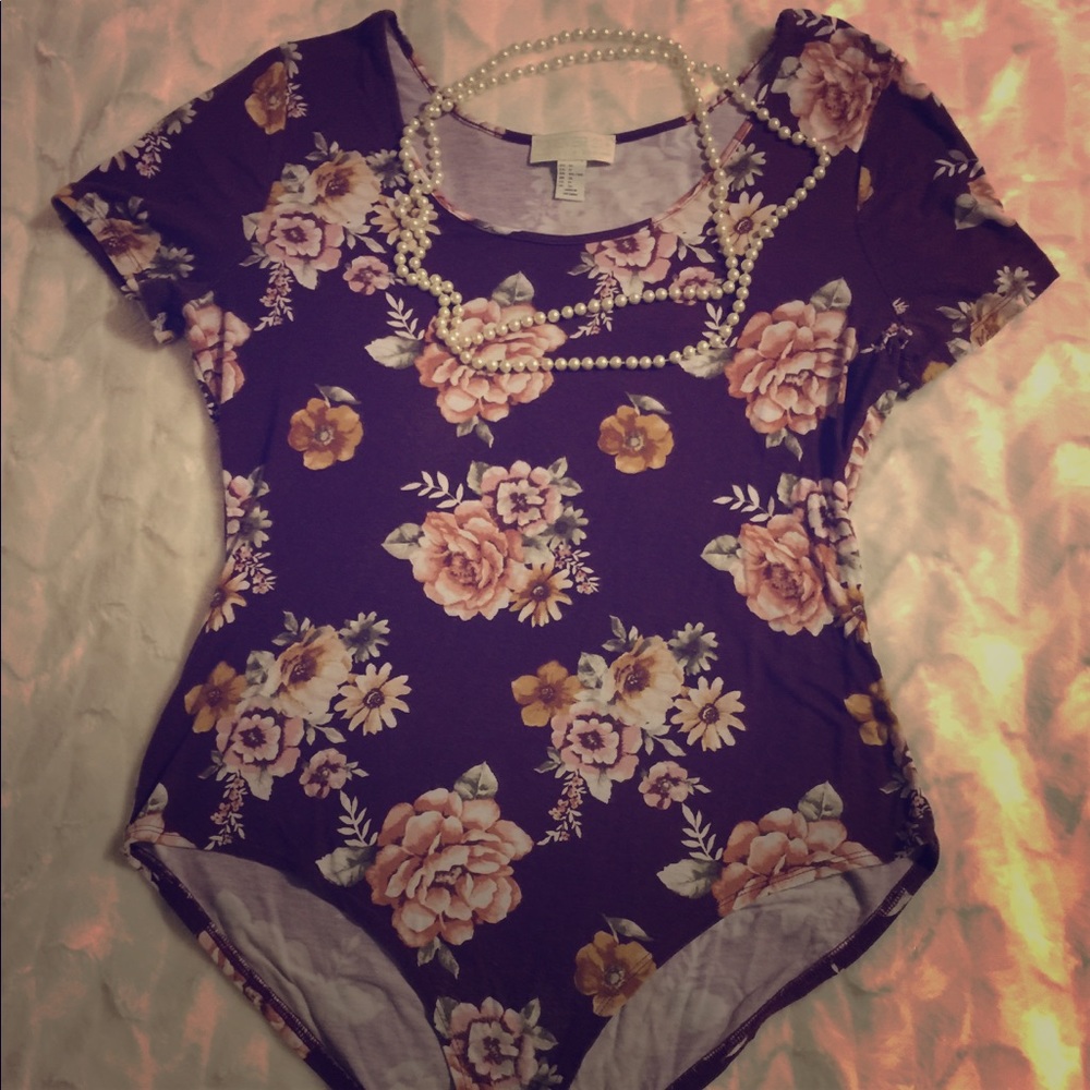 Maroon floral print bodysuit t shirt